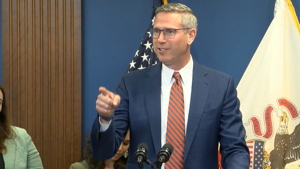 IL Treasurer to work with lawmakers after Pritzker's veto of nonprofit bill IL Treasurer to work with lawmakers after Pritzker's veto of nonprofit bill