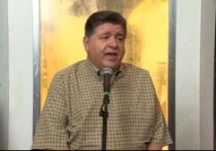 WATCH: IL Republican pushes for TX quorum rules that Pritzker hails as ‘hero’ move