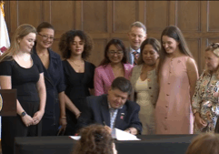Illinois expands campus abortion access, shields doctors from legal risk Illinois expands campus abortion access, shields doctors from legal risk