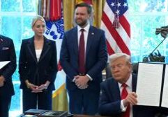 WATCH: Trump order withholds funds over no-cash bail policies like Illinois' WATCH: Trump order withholds funds over no-cash bail policies like Illinois'