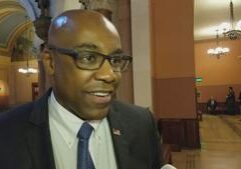 Supreme Court weighs gun owners’ challenge to IL transit carry ban
