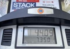U.S. gas prices at 4-year high as oil exports hit new record